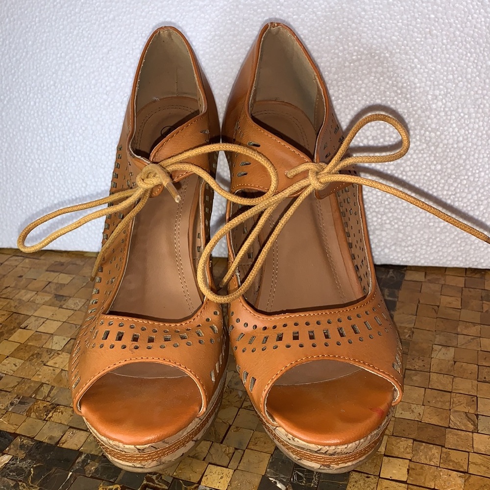 Dots chesnut and cork peep toe wedges. Size 7.